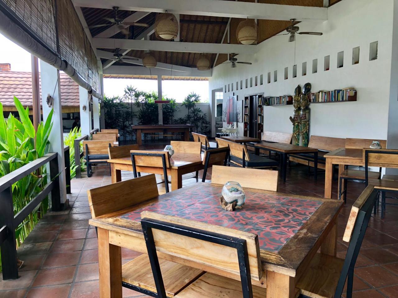 亚洲之家酒店 乌鲁瓦图 外观 照片